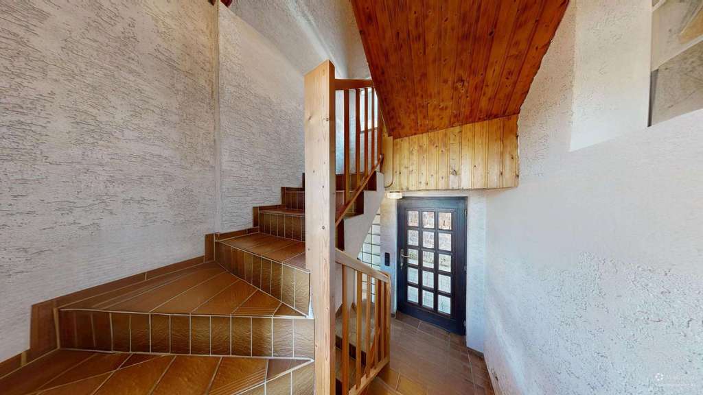 Immobilie in Kindsbach - 👉 Kindsbach: Rohdiamant für Handwerker – Haus mit großem Potenzial - Bild 2