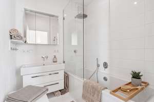 Ruhige Seitenstraße, zentrale Lage – 3 Zimmer mit großer Terrasse in der Maxvorstadt – Die vollständige Adresse der Immobilie erhältst du vom Anbieter., 80335 Sankt Benno, München – Vorschaubild 11