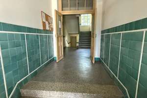 * Großzügige 2-Zimmer mit Wannenbad, möbl. Küche, Lift, Abstellraum und Laminat! * – Altendorfer Straße 8, 9113 Schloßchemnitz, Chemnitz – Vorschaubild 5