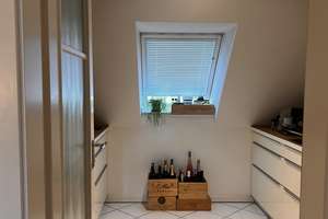 Schöne 2-Zimmer-Maisonette-/Galeriewohnung mit Balkon in Düsseldorf-Kaiserswerth zu vermieten – Die vollständige Adresse der Immobilie erhältst du vom Anbieter., 40489 Kaiserswerth, Düsseldorf – Vorschaubild 13