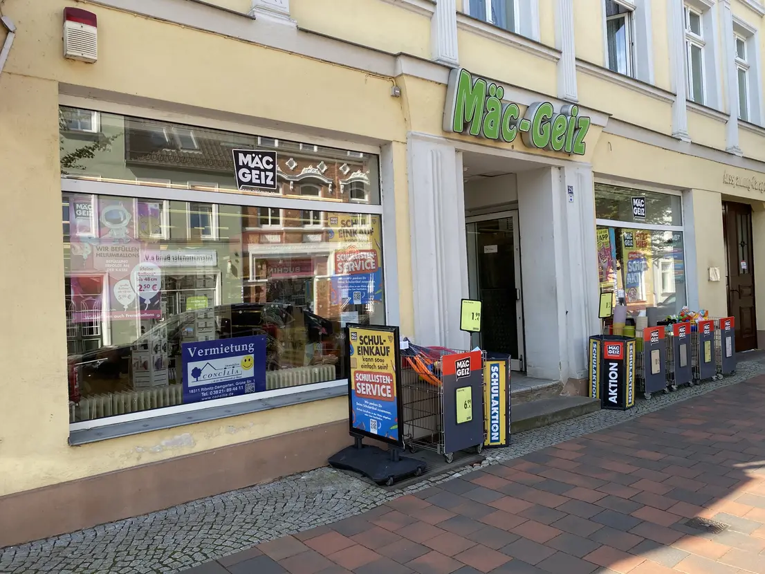 Gewerberäume (EG) in 1-A Lage in der Langen Str. 26 in Ribnitz zu vermieten