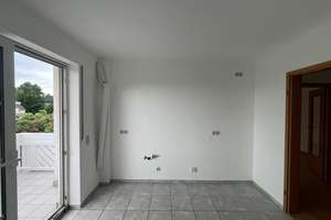 Modernisierte 3-Zimmer-Wohnung in Wiesbaden-Biebrich – Erich-Ollenhauer-Straße 211, 65199 Biebrich, Wiesbaden – Vorschaubild 3