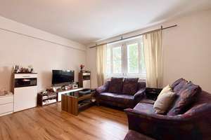 Bright Apartment with Balcony in Düsseldorf Central | 10 mins from Central – Linienstraße 53, 40227 Oberbilk, Düsseldorf – Vorschaubild 1