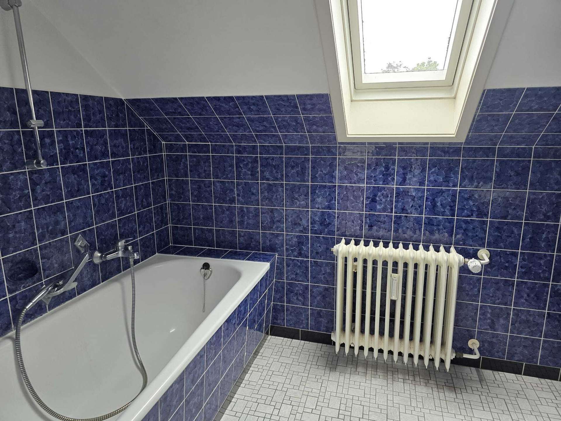 Immobilie in Bad Pyrmont - Mehrfamilienhaus mit 3 Wohneinheiten – Toplage Auf dem Hagen bei Bad Pyrmont ! - Bild 11