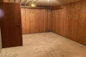 Großzügiges Zweifamilienhaus mit Ziergrundstück und Garage in bevorzugter Wohnlage – Die vollständige Adresse der Immobilie erhältst du vom Anbieter., 34130 Kirchditmold, Kassel – Vorschaubild 6