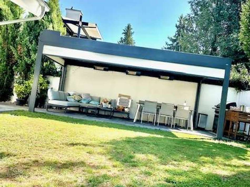 Outdoor Lounge 