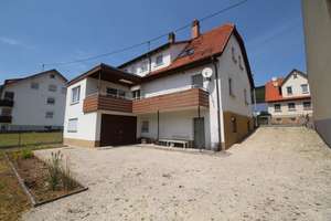 Familienglück mit ganz viel Platz und sonnigem, ebenem Gartengrundstück – 72393 Burladingen – Vorschaubild 2