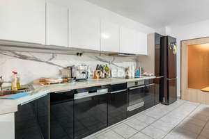 Großzügige Vier-Zimmer-Wohnung mit Loggia, Weitblick und gepflegter Wohnqualität in beliebter Lage – Die vollständige Adresse der Immobilie erhältst du vom Anbieter., 86199 Göggingen-Nordost, Augsburg – Vorschaubild 6