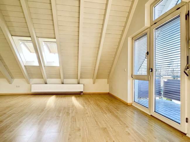 Immobilie in Bad Krozingen - - DG mit tollem Fernblick, ideal zum Wohnen und Arbeiten - 360° VIEW - Bild 10