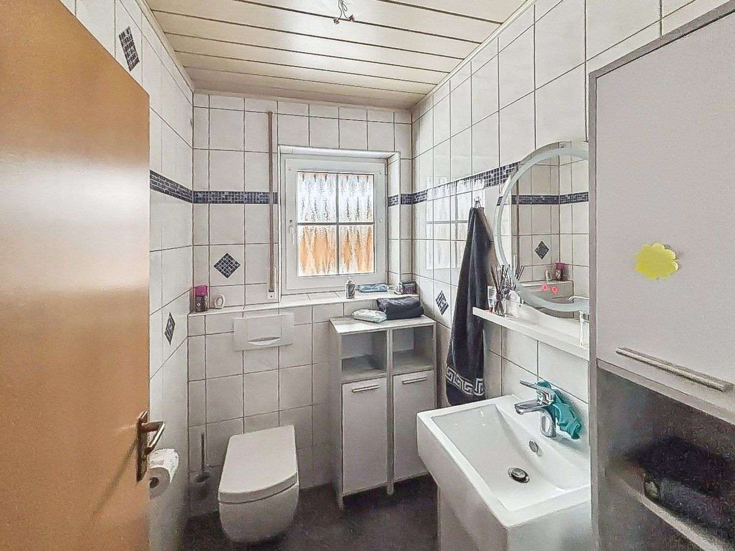 Immobilie in Burghaslach - Großzügiges fast autarkes Einfamilienhaus mit Stellplätzen in Burghaslach nähe Geiselwind - Bild 8