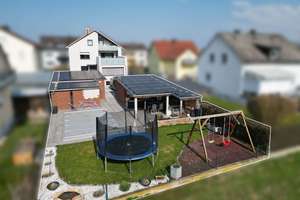 Luxuriöses Wohnensemble in Regensburg – kernsaniert, Pool, Outdoor-Kitchen & Grünblick! – Die vollständige Adresse der Immobilie erhältst du vom Anbieter., 93055 Burgweinting-Harting, Regensburg – Vorschaubild 1