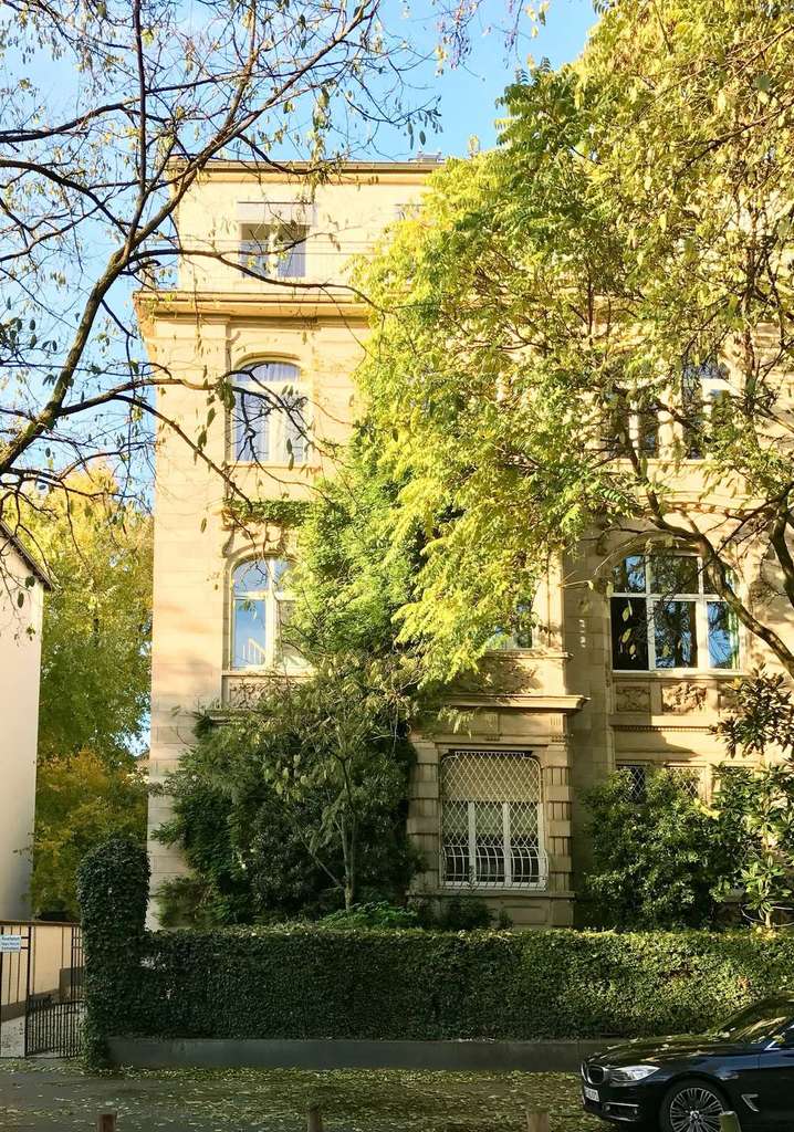 GRÜNDERZEIT-CHARME MIT SEHR VIEL POTENZIAL – 168qm BELLE ÉTAGE IM WESTEND