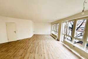 Sanierte 2-Zimmer-Wohnung im 2. OG mit Aufzug