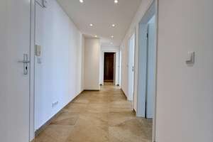 KERNSANIERTE 3-Zi-Wohnung | ERSTBEZUG | Parkett + Feinstein + Einbauküche + Balkon – Engadiner Strasse 36, 81475 Fürstenried-West, München – Vorschaubild 9