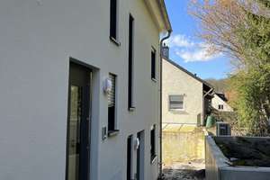 Raumwunder-Großzügiges Einfamilienhaus /  Reihenmittelhaus in Wiesbaden-Rambach – Die vollständige Adresse der Immobilie erhältst du vom Anbieter., 65207 Rambach, Wiesbaden – Vorschaubild 3