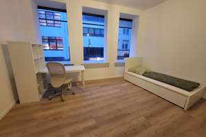 Saniertes Apartment möbliert mit Gemeinschaftsbad, eigene Küche - direkt am Eigelsteintor – Die vollständige Adresse der Immobilie erhältst du vom Anbieter., 50668 Altstadt/Nord, Köln – Vorschaubild 1