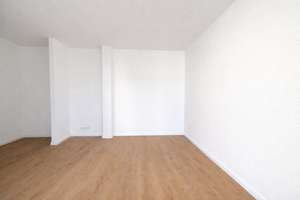 Erstbezug nach Renovierung! 2 Zimmer Wohnung mit moderner EBK im beliebten Stadtfeld-Ost – Friesenstraße 57, 39108 Stadtfeld Ost, Magdeburg – Vorschaubild 2