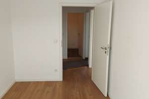 Panoramablick! Wunderschöne, helle und gemütliche Wohnung mit Terrasse und Balkon in der Innenstadt! – Bahnhofstraße 61/63, 66111 St. Johann, Saarbrücken – Vorschaubild 12