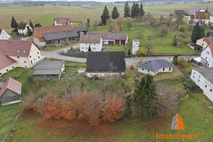 ***BUNGALOW IN IDYLLISCHER ORTSRANDLAGE – MIT STADEL, PFERDESTALL & 2 BAUGRUNDSTÜCKEN*** – Die vollständige Adresse der Immobilie erhältst du vom Anbieter., 88524 Uttenweiler – Vorschaubild 2