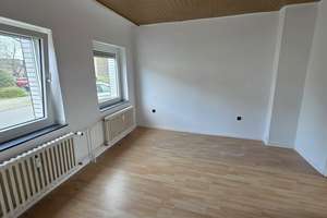 Mehrfamilienhaus + Einfamilienhaus in Duisburg Grenze Moers = Günstig wohnen + Einnahmen – Die vollständige Adresse der Immobilie erhältst du vom Anbieter., 47198 Hochheide, Duisburg – Vorschaubild 18