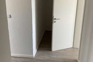 Schöne 3-Raumwohnung mit  Balkon sucht Nachmieter - WBS. – Grünauer Allee 76, 4209 Grünau-Ost, Leipzig – Vorschaubild 6