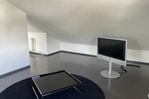 Chice Wohnung im  Dachgeschoss mit offenem Wohnkonzept – ideal für Singles und Paare! – Briegelweg xx, 64287 Darmstadt-Ost, Darmstadt – Vorschaubild 9