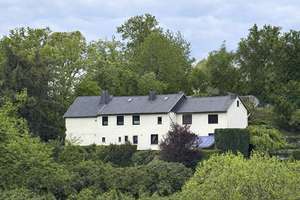 Landhaus mit Weitblick in ruhiger Ortsrandlage – ideal für Naturliebhaber – Die vollständige Adresse der Immobilie erhältst du vom Anbieter., 56307 Dürrholz – Vorschaubild 1