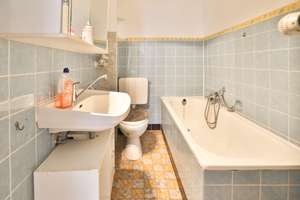 Helle 2 Zimmer Wohnung mit Küche Kistner str. 26 Bremerhaven 1. OG Links – Die vollständige Adresse der Immobilie erhältst du vom Anbieter., 27576 Lehe, Bremerhaven – Vorschaubild 3