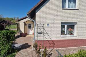 Freistehendes Einfamilienhaus 228m² auf 4.779m² Grundstück mit möglichem Homeoffice-/Gewerbebereich – Feldstraße 2, 99634 Gangloffsömmern – Vorschaubild 1