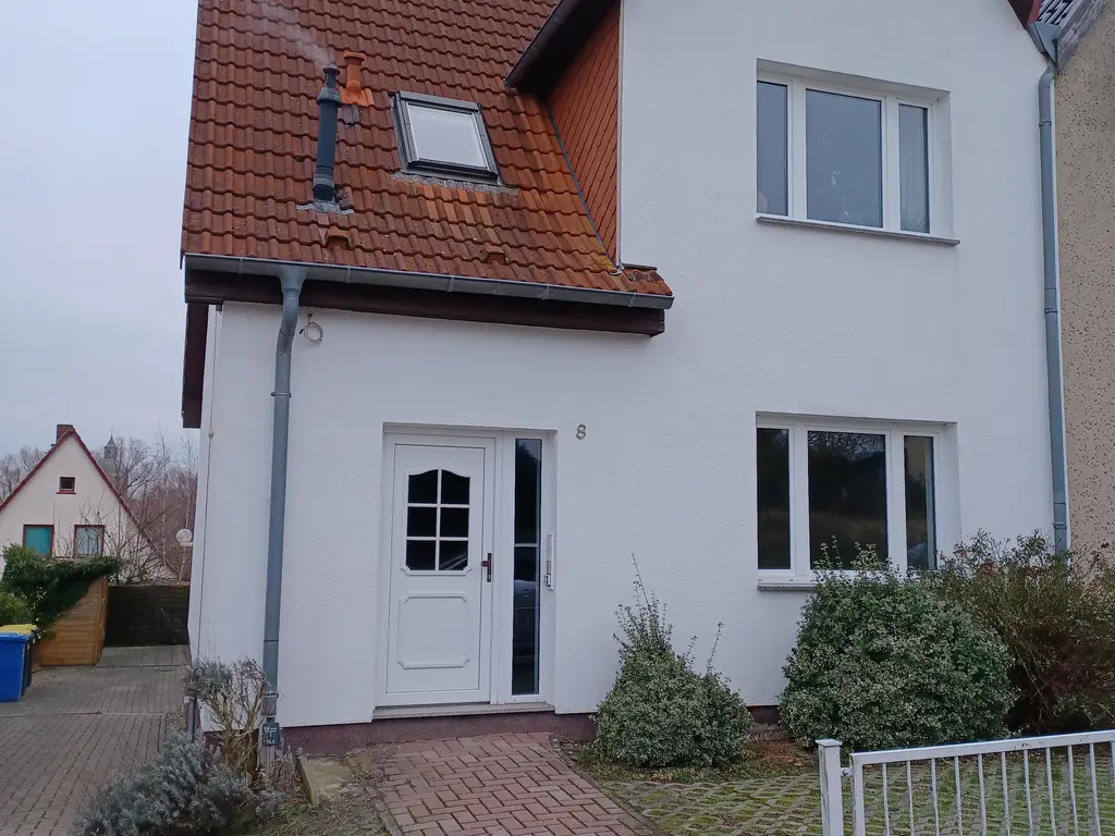 Renovierungsbedürftige Erdgeschosswohnung in beliebter Ribnitzer Wohnlage zu vermieten