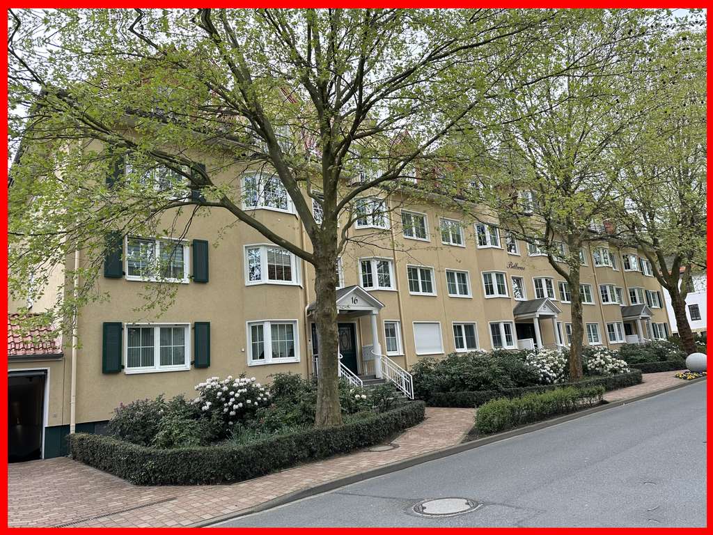 TRAUMWOHNUNG - Top-Lage, 4 Zimmer, Balkone, Fahrstuhl, 2 TG-Stellplätze