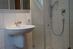 Maisonette-Wohnung mit Garten - exclusiv und möbliert - Stuttgart-Möhringen – Kleinknechtstr. 41, 70567 Möhringen-Mitte, Stuttgart – Vorschaubild 13