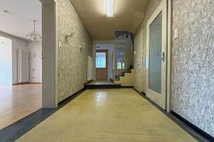 Großzügiges Zuhause. 8 Zimmer. 223 m².
Garten, Garage und 2 Stellplätze. Viel
Platz für Ihre Ideen – Die vollständige Adresse der Immobilie erhältst du vom Anbieter., 78244 Gottmadingen – Vorschaubild 13