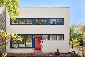 Bauhaus in grüner Dahlem-Lage – Die vollständige Adresse der Immobilie erhältst du vom Anbieter., 14195 Dahlem, Berlin – Vorschaubild 1