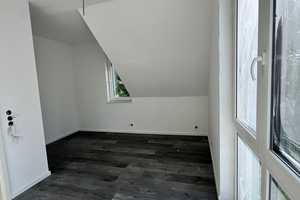 Erstbezug: Stilvolle Neubau-Doppelhaushälfte in Sackgassenlage! 
Top Rate mit NRW-Fördermitteln! – Herford (Kreis) – Vorschaubild 8