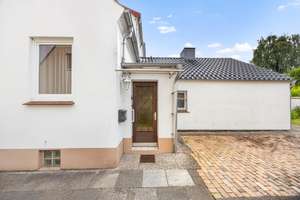 Familiengerechte Doppelhaushälfte mit Keller und großer Doppelgarage auf weitläufigem Grundstück – Die vollständige Adresse der Immobilie erhältst du vom Anbieter., 21079 Wilstorf, Hamburg – Vorschaubild 11