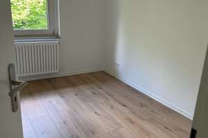 schön sanierter Wohnkomfort im 3. OG mit Balkon und 73,28 m² Wohnfläche in Essen-Fischweiher