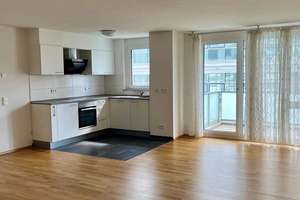 Zentrale 2 Zimmer Wohnung mit Balkon und Tiefgarage