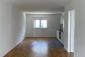 Schön geschnittene Wohnung mit Einbauküche ab sofort frei – Paul-Gossen-Str. 105, 91052 Rathenau, Erlangen – Vorschaubild 2