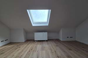 ++TOP komplett neu renovierte 2 ZKB++offene Küche++Einbauküche++Parkettboden++neue Dachfenster – 68219 Rheinau, Mannheim – Vorschaubild 14