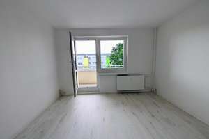 Komfortable 3-Raum-Wohnung mit Badewanne – Paul-Bertz-Straße 55, 9120 Helbersdorf, Chemnitz – Vorschaubild 8