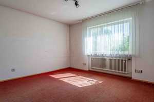 Raum für Visionen: Einfamilienhaus mit Einliegerwohnung in begehrter Lage – Konstanz (Kreis) – Vorschaubild 12