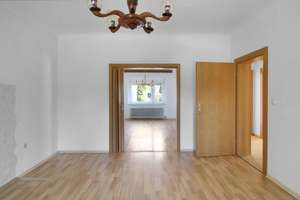 Großzügiges Familienhaus südlich der Heerstraße - geeignet für Mehrgenerationenwohnen – Die vollständige Adresse der Immobilie erhältst du vom Anbieter., 13593 Wilhelmstadt, Berlin – Vorschaubild 4