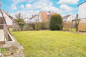 1 Wohnung im EG mit großem Garten und Garage ist frei, 3 Fam. Haus 270 m² WFl., gute Lage von Schwab – Schwabach – Vorschaubild 3