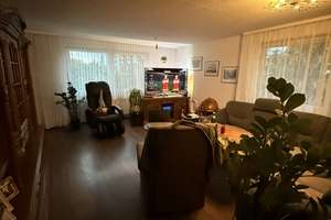 Wohnen mit Charakter: 3-Zimmer-Apartment in Köln-Finkenberg – Stresemannstraße 5, 51149 Finkenberg, Köln – Vorschaubild 2
