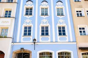 EXKLUSIVE MAISONETTE-WOHNUNG MIT DACHTERRASSE UND SPEKTAKULÄREM BURGBLICK AM STADTPLATZ VON BURGHAUS – Stadtplatz 49, 84489 Burghausen – Vorschaubild 18