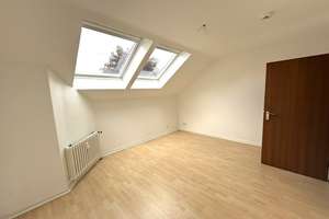 Geräumige Dachgeschoss-Wohnung mit Loggia und Garage in ruhiger Anliegerstraße! – Die vollständige Adresse der Immobilie erhältst du vom Anbieter., 46149 Schwarze Heide, Oberhausen – Vorschaubild 11