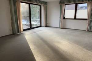 Geräumiges Zweifamilienhaus mit 3 Garagen in toller Lage von Wolfsburg Hehlingen! – Die vollständige Adresse der Immobilie erhältst du vom Anbieter., 38446 Hehlingen, Wolfsburg – Vorschaubild 2