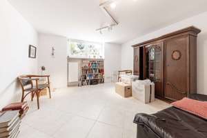 Elegantes Einfamilienhaus mit Wintergarten in ruhiger Lage in Trudering – Die vollständige Adresse der Immobilie erhältst du vom Anbieter., 81735 Gartenstadt Trudering, München – Vorschaubild 11