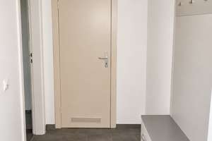 ATTRAKTIVE 3-Zimmmer-Wohnung im Herzen von Uetersen | 65 m² | Balkon – Ahornweg 25, 25436 Uetersen – Vorschaubild 2